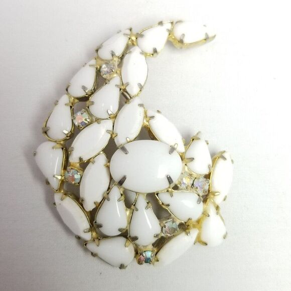 Vintage White Rhinestone Paisley Shape Brooch, Retro Large Lapel Pin, Estate - Picture 5 of 6